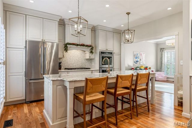 1056 Dougherty Lake Estates Drive, St Louis, MO 63122