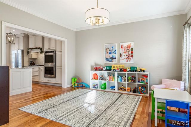 1056 Dougherty Lake Estates Drive, St Louis, MO 63122