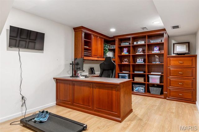 1056 Dougherty Lake Estates Drive, St Louis, MO 63122