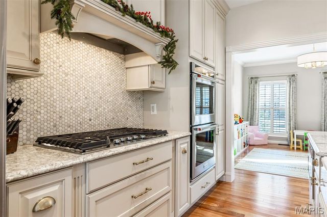 1056 Dougherty Lake Estates Drive, St Louis, MO 63122