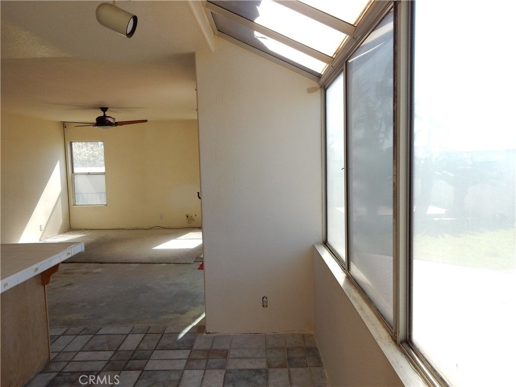 Image 12 of property listing at 2819 W Calle Celeste, Rialto, CA 92377