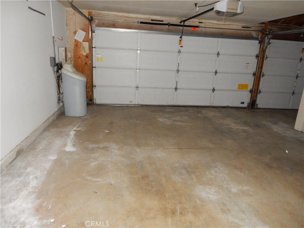 Image 22 of property listing at 2819 W Calle Celeste, Rialto, CA 92377