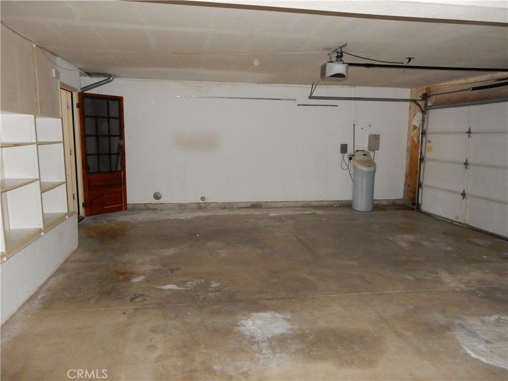 Image 25 of property listing at 2819 W Calle Celeste, Rialto, CA 92377