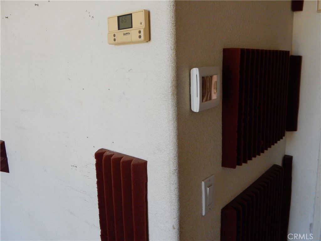 Image 32 of property listing at 2819 W Calle Celeste, Rialto, CA 92377