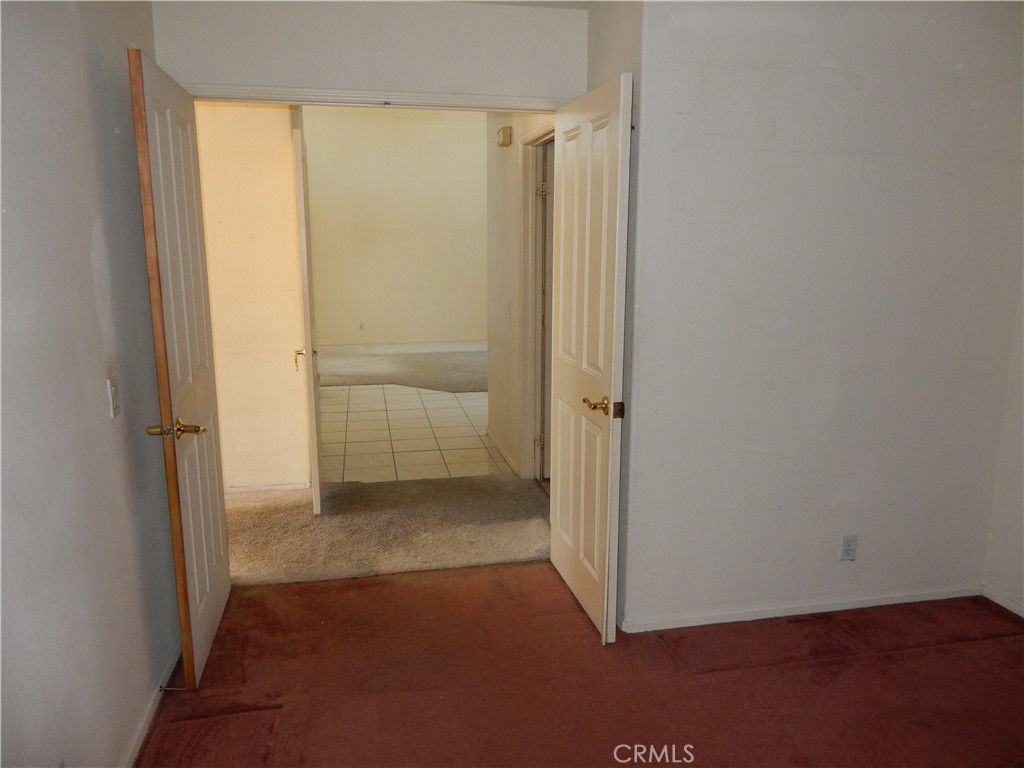 Image 4 of property listing at 2819 W Calle Celeste, Rialto, CA 92377