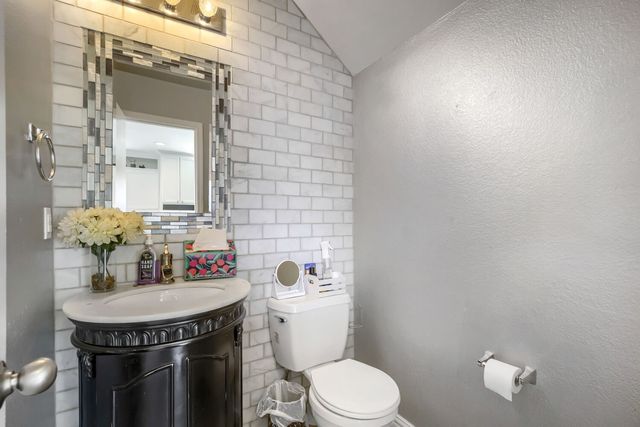 2006 Stagecoach Trail, Heartland, TX 75126