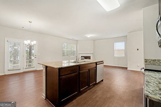 418 Lake Ridge Lane, Fairburn, GA 30213