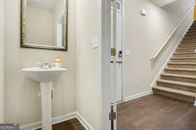 418 Lake Ridge Lane, Fairburn, GA 30213