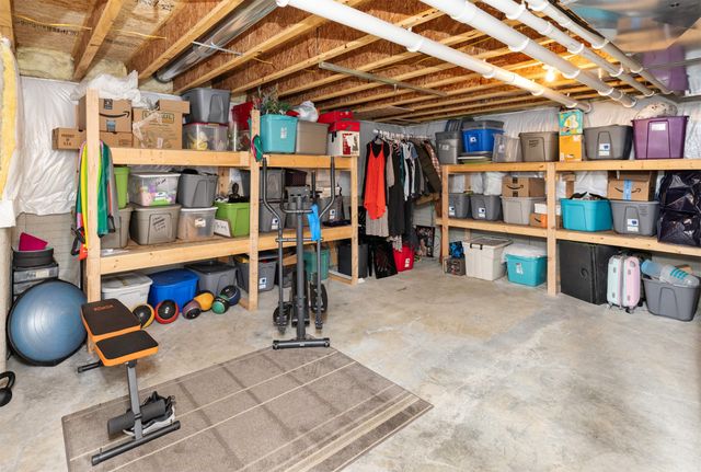 2912 SE Diamond Drive, Grimes, IA 50111