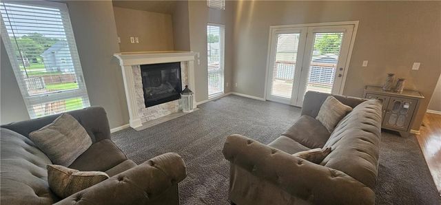 953 NW Birch Court, Grain Valley, MO 64029