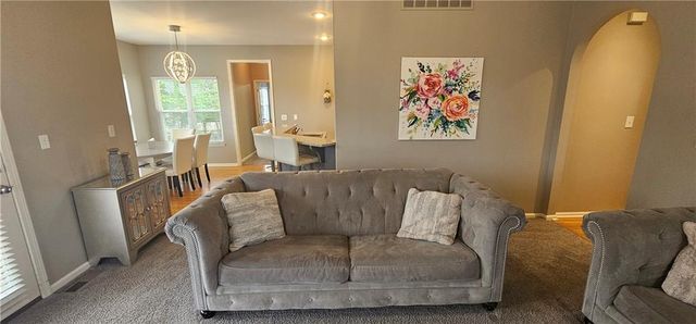 953 NW Birch Court, Grain Valley, MO 64029