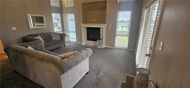 953 NW Birch Court, Grain Valley, MO 64029