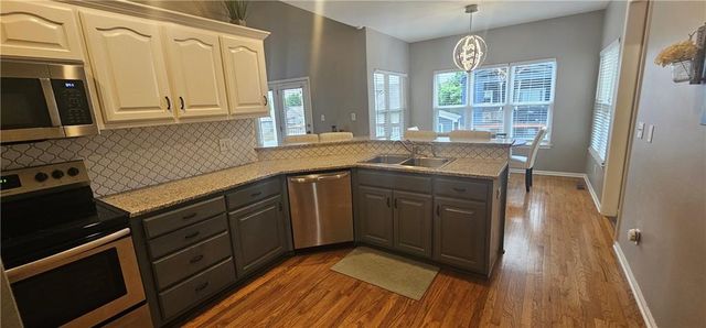 953 NW Birch Court, Grain Valley, MO 64029