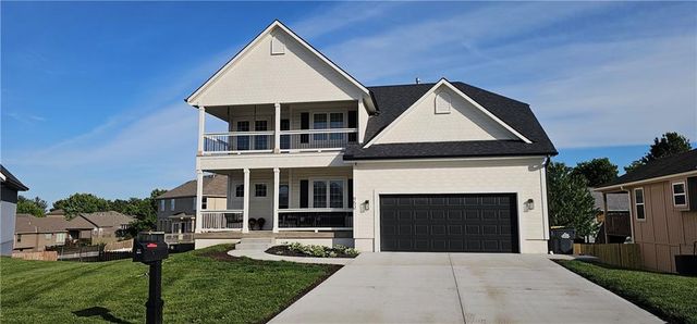 953 NW Birch Court, Grain Valley, MO 64029
