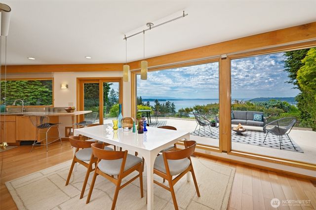 2806 SW 167 Place, Burien, WA 98166