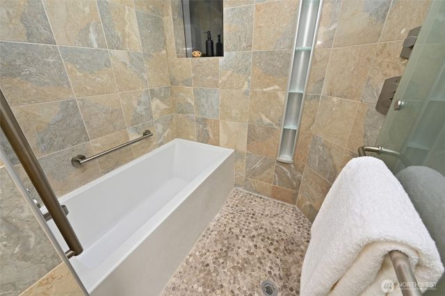 2806 SW 167 Place, Burien, WA 98166