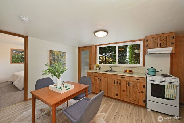 2806 SW 167 Place, Burien, WA 98166