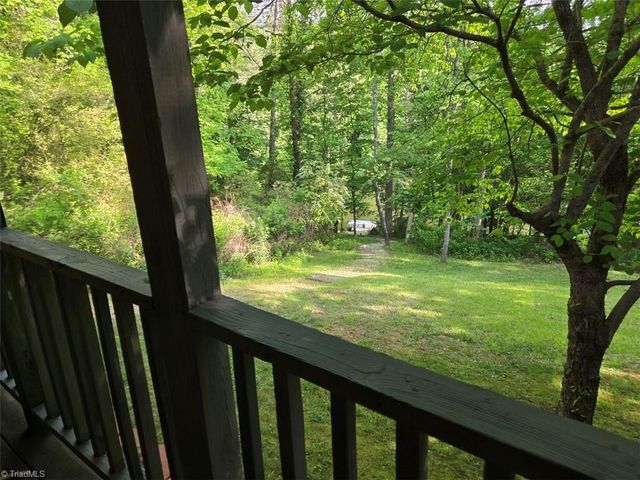 1984 Horseshoe Road, Westfield, NC 27053