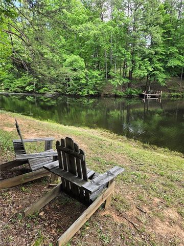 1984 Horseshoe Road, Westfield, NC 27053