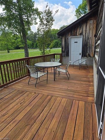 1984 Horseshoe Road, Westfield, NC 27053