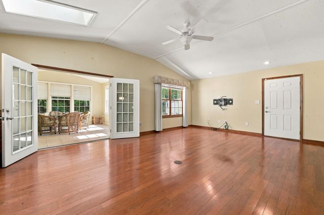 2612 Brick Dr., Longs, SC 29568