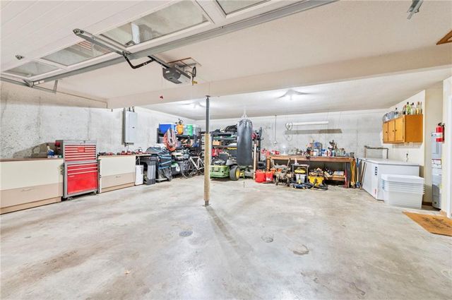 13619 Clementine Road, Smithville, MO 64089