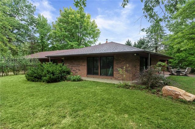 13619 Clementine Road, Smithville, MO 64089
