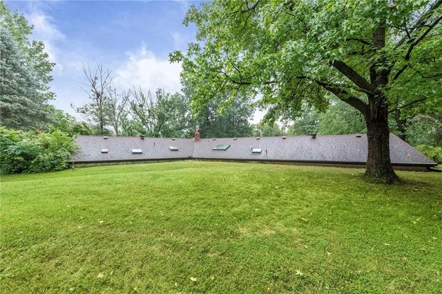 13619 Clementine Road, Smithville, MO 64089