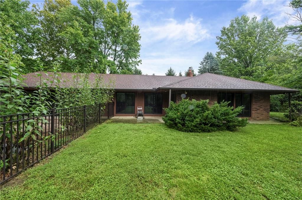 13619 Clementine Road, Smithville, MO 64089