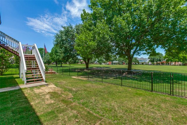 3001 Oak Springs Drive, Garland, TX 75044