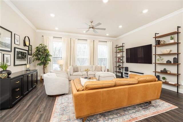 1815 La Dawn Lane NW, Atlanta, GA 30318