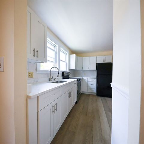 103 Memorial Park Ave 1, Lynn, MA 01902
