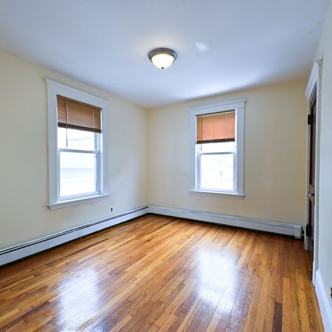103 Memorial Park Ave 1, Lynn, MA 01902