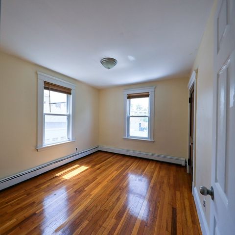 103 Memorial Park Ave 1, Lynn, MA 01902