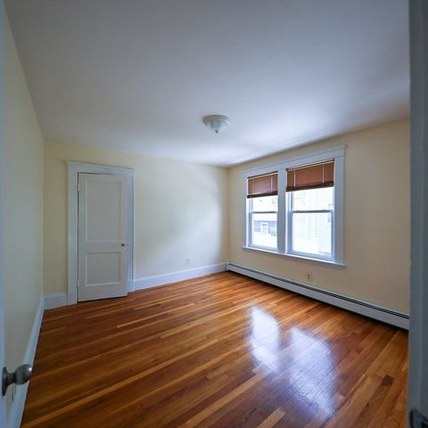 103 Memorial Park Ave 1, Lynn, MA 01902
