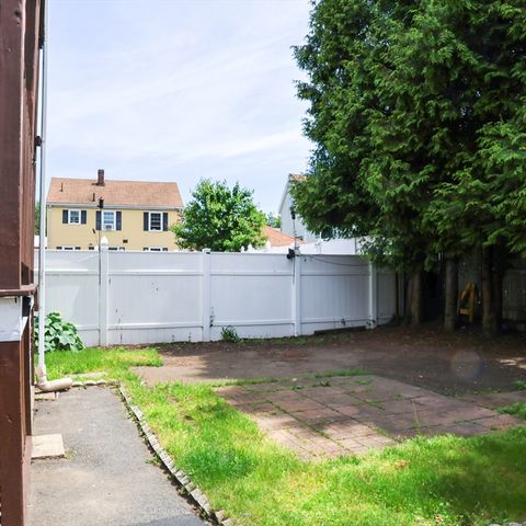 103 Memorial Park Ave 1, Lynn, MA 01902