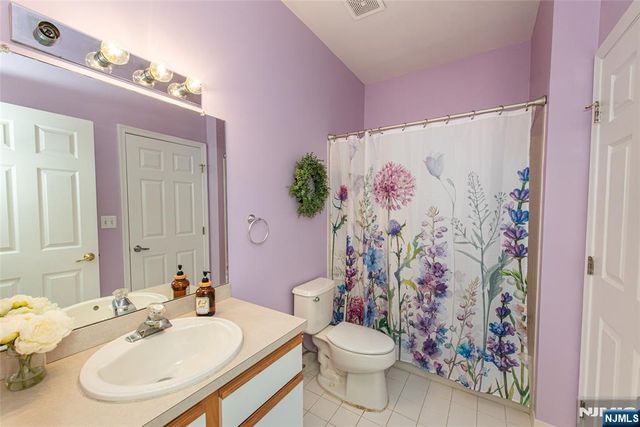 25 Allister Court 601, Lincoln Park Borough, NJ 07035