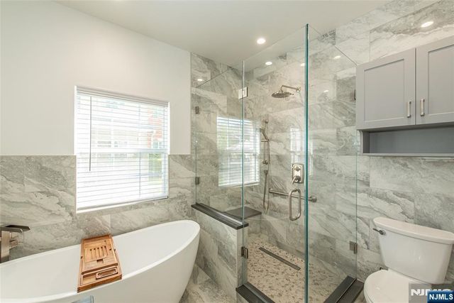 25 Allister Court 601, Lincoln Park Borough, NJ 07035