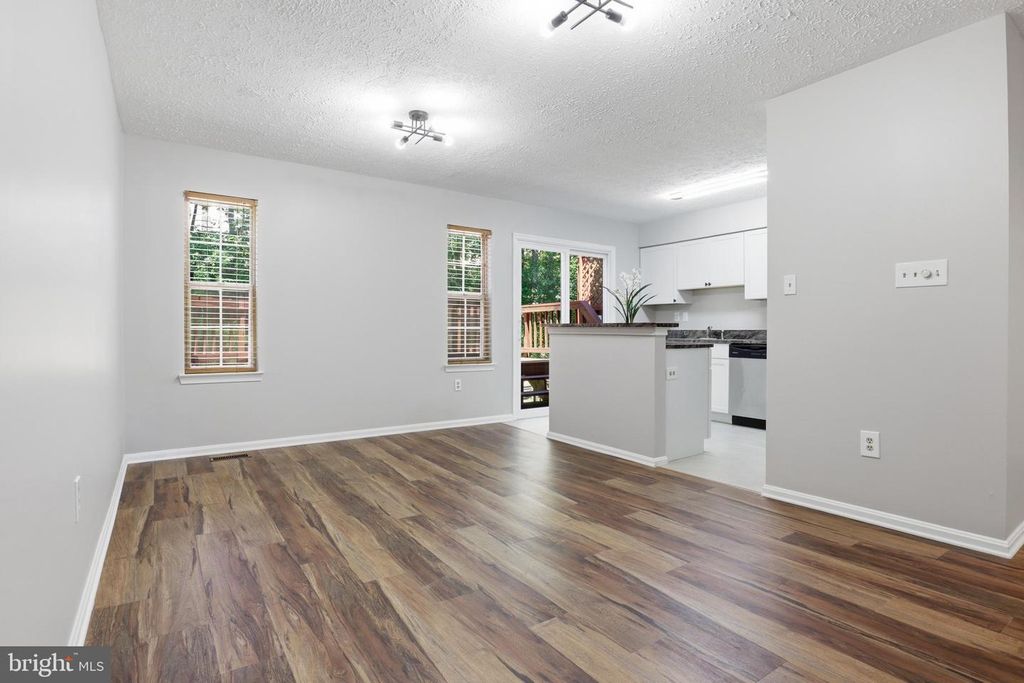Image 8 of property listing at 7718 ORA CT, Greenbelt, MD 20770