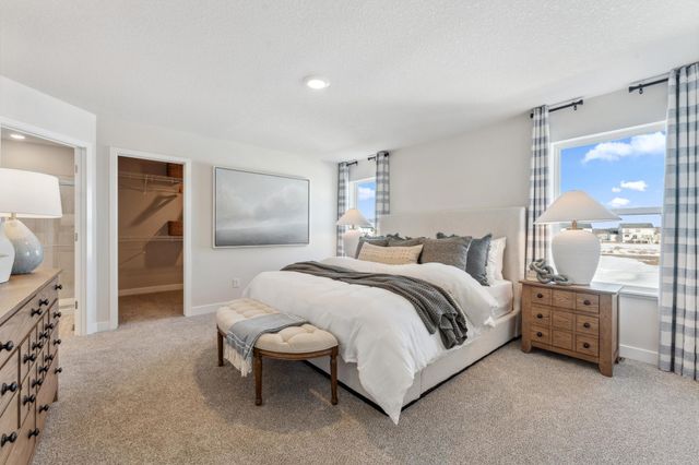 10561 Bent Pine Lane, Woodbury, MN 55129