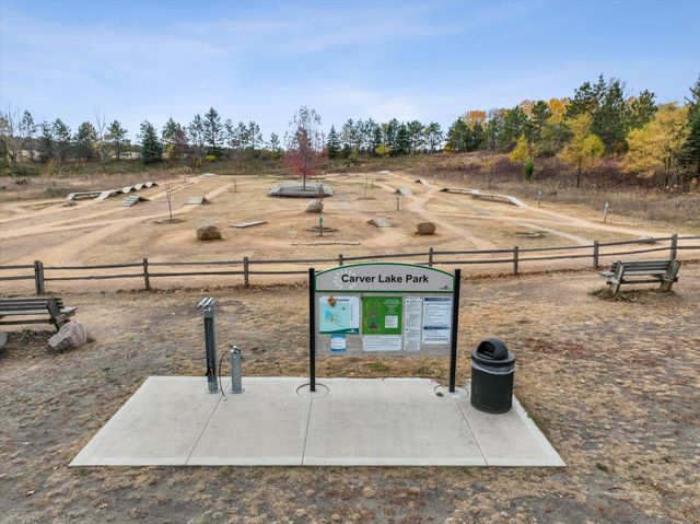 10561 Bent Pine Lane, Woodbury, MN 55129