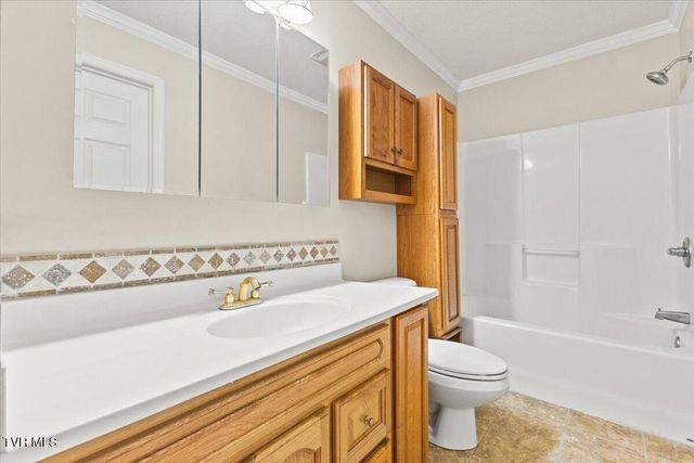 703 North Main Street Apt 3, Elizabethton, TN 37643