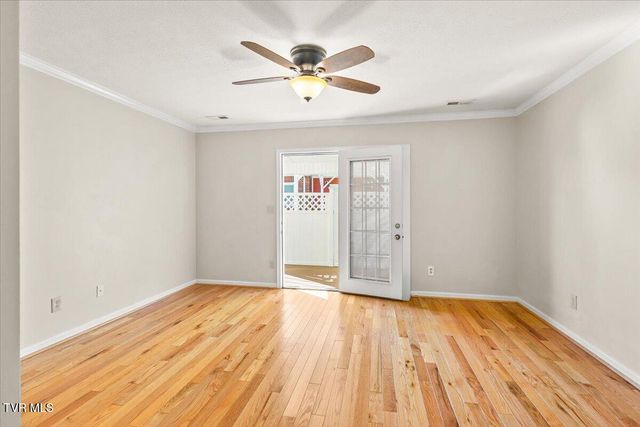 703 North Main Street Apt 3, Elizabethton, TN 37643