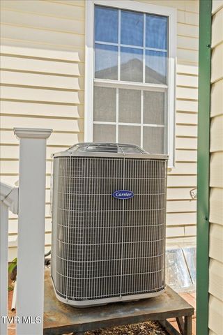 703 North Main Street Apt 3, Elizabethton, TN 37643