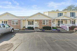 703 North Main Street Apt 3, Elizabethton, TN 37643