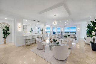 275 Indies WAY 1503, Naples, FL 34110