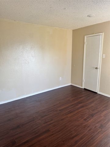 5617 Mansfield Road, Arlington, TX 76017