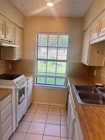 5617 Mansfield Road, Arlington, TX 76017