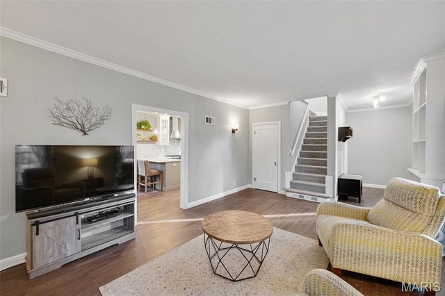 350 Rosedale Place, Webster Groves, MO 63119