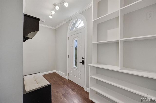 350 Rosedale Place, Webster Groves, MO 63119